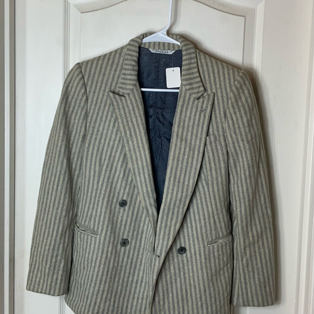 Arthur Chapnik Gray and Blue Blazer with Structured Shoulders